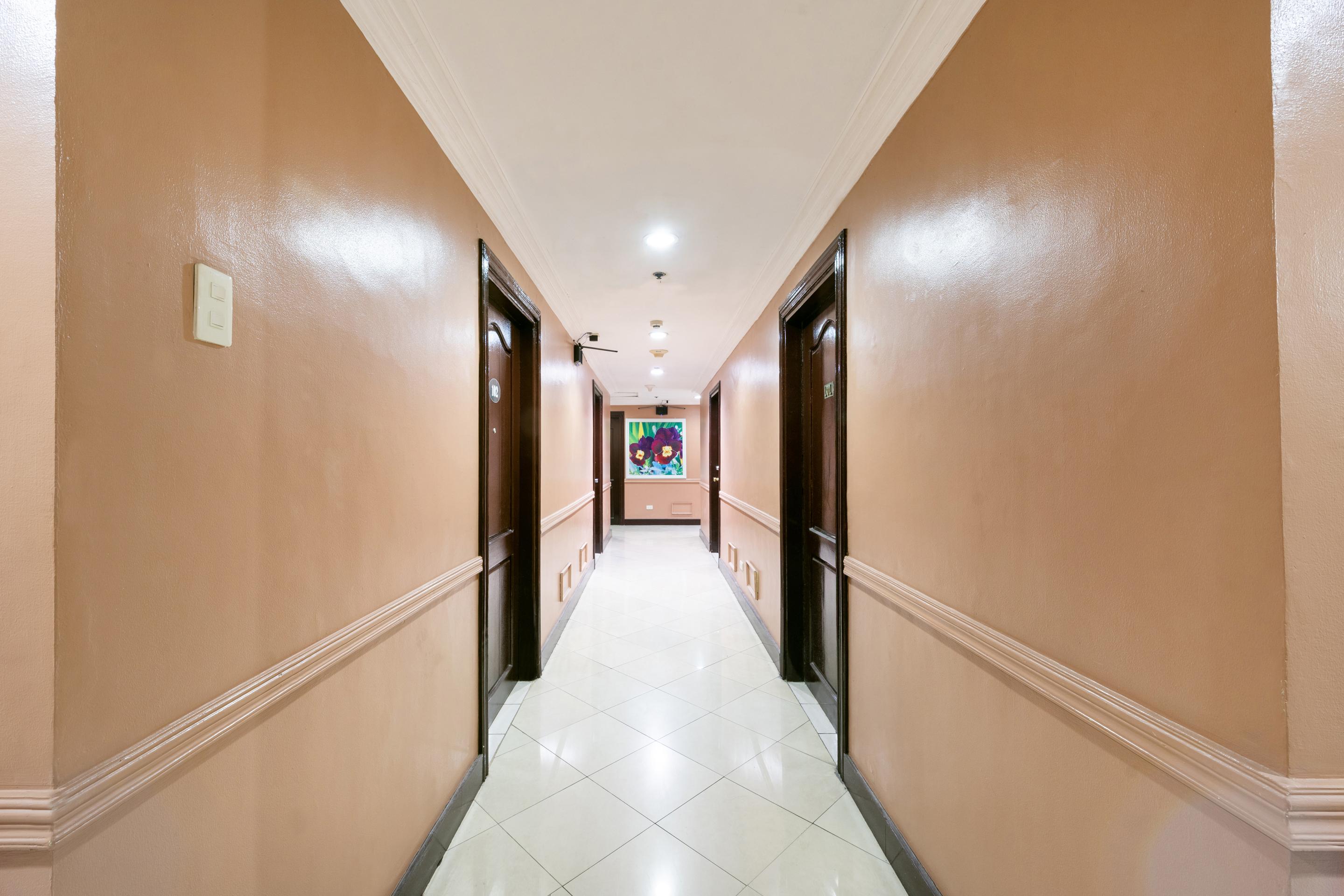Oyo 115 Northridge Mansions 3*