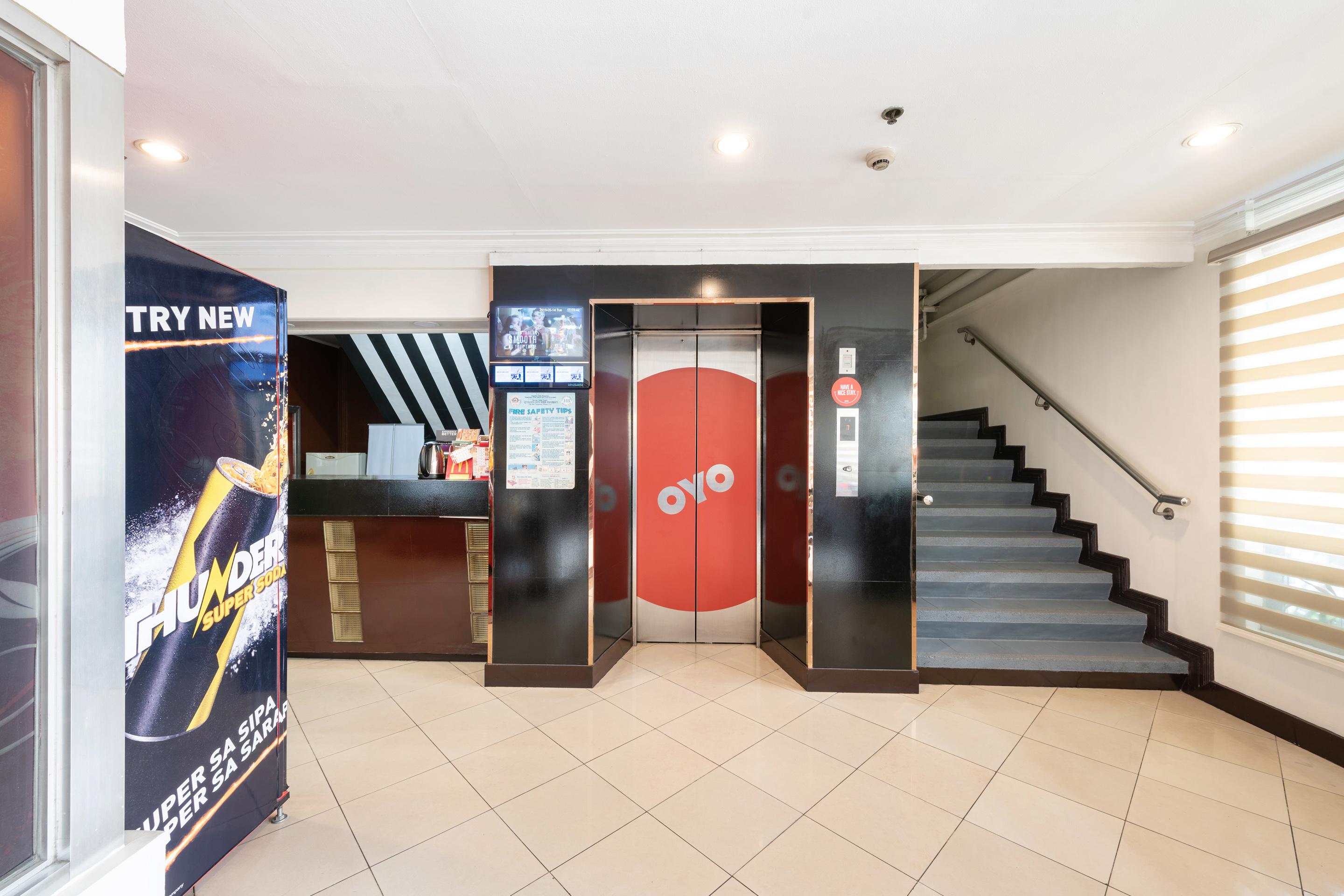 Hotel Oyo 115 Northridge Mansions Quezon City