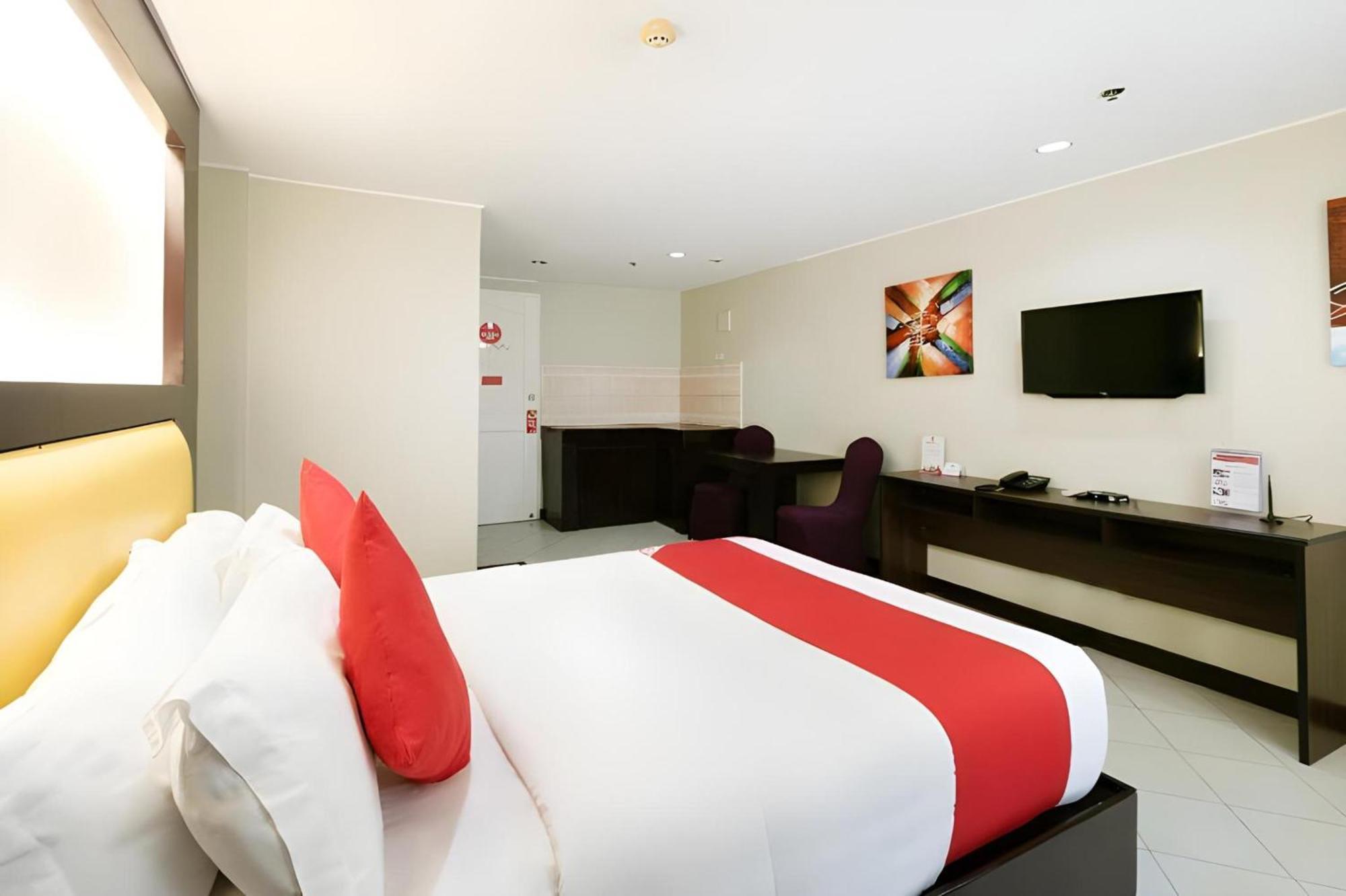 Oyo 115 Northridge Mansions Hotel 3*