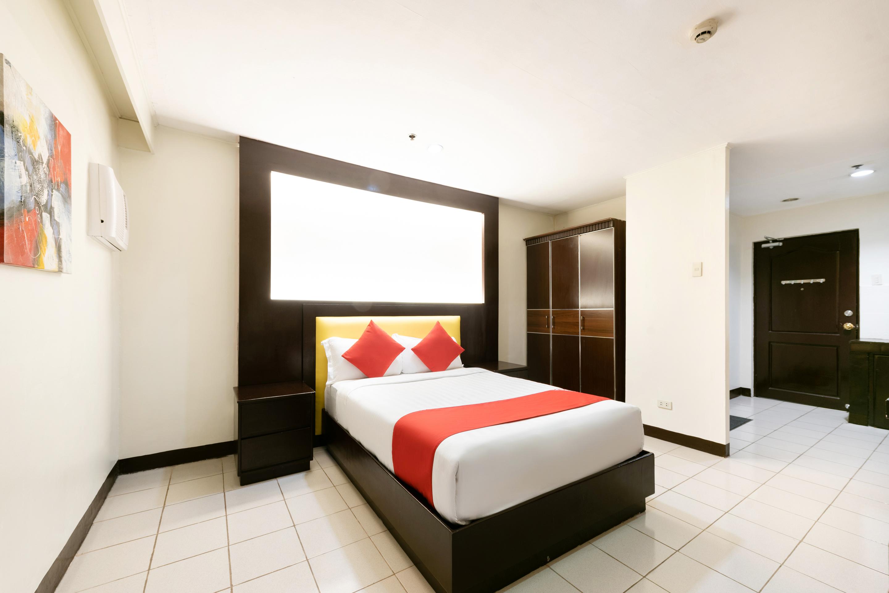 Oyo 115 Northridge Mansions Hotel Quezon City