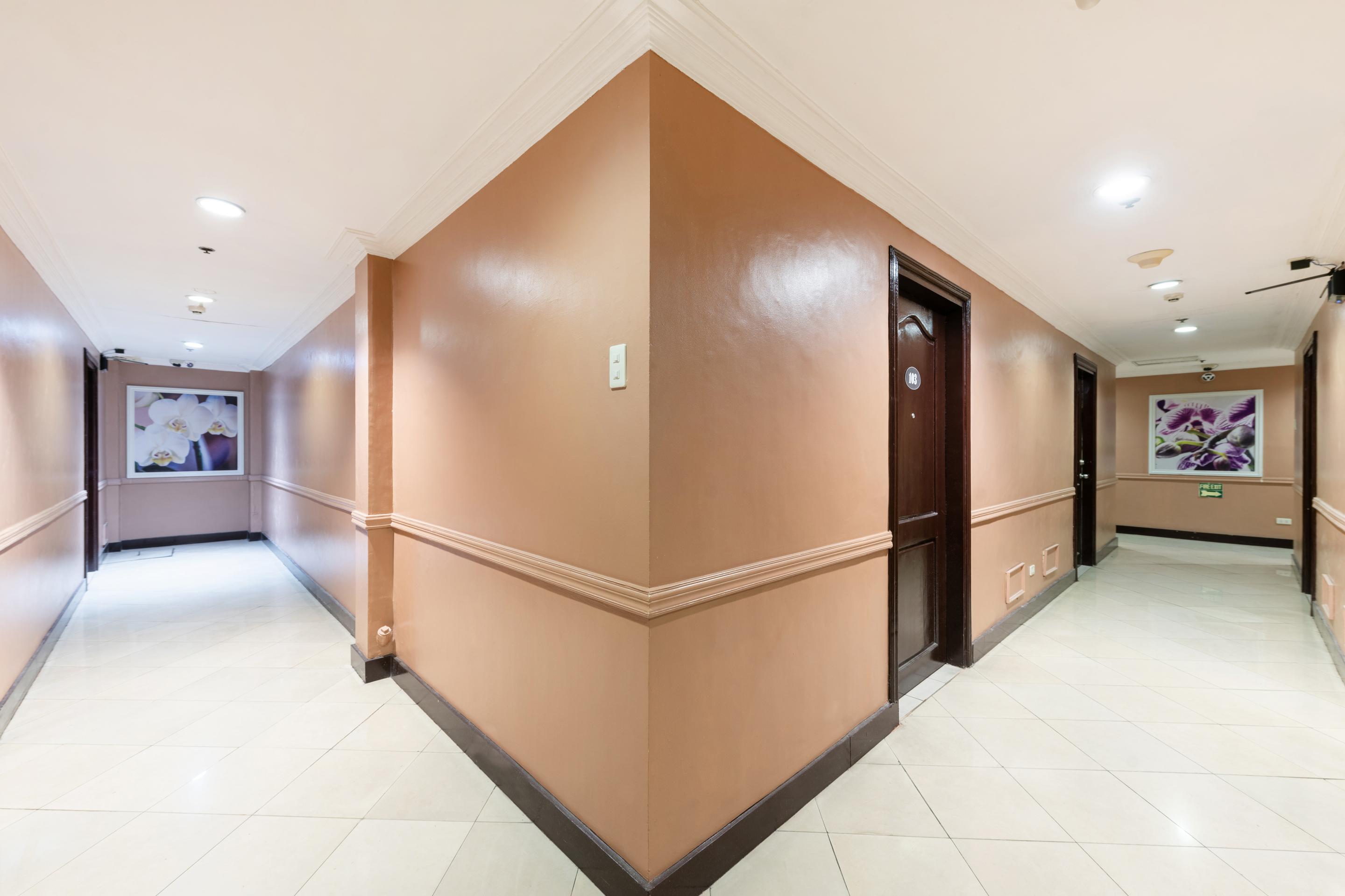 Oyo 115 Northridge Mansions 3*